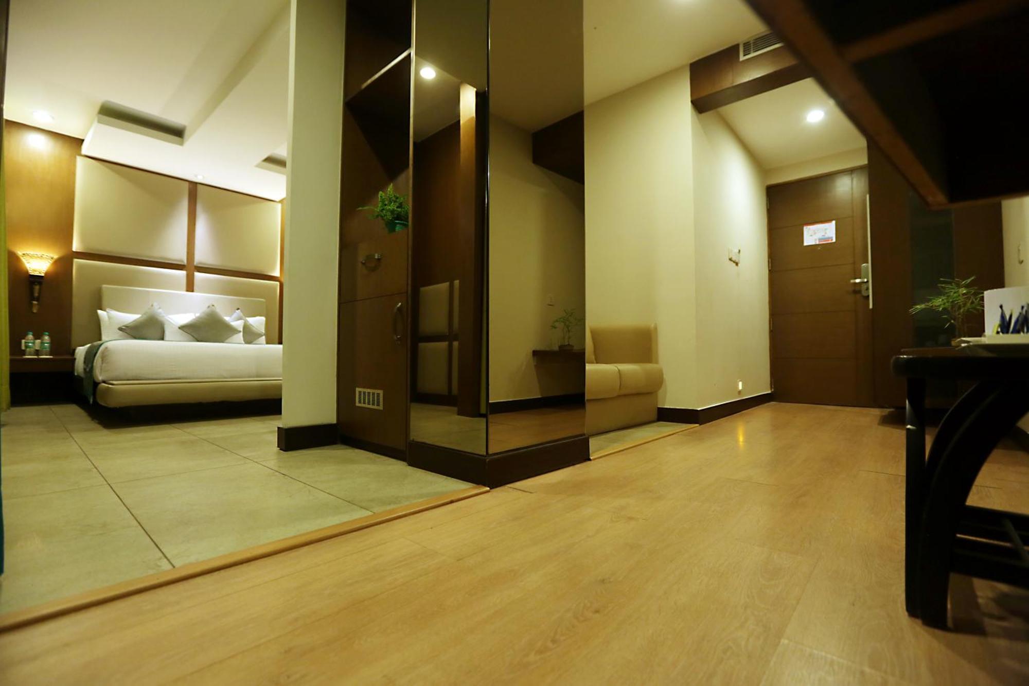 Hotel Prithvi Palace Igi Airport Delhi นิวเดลี ภายนอก รูปภาพ