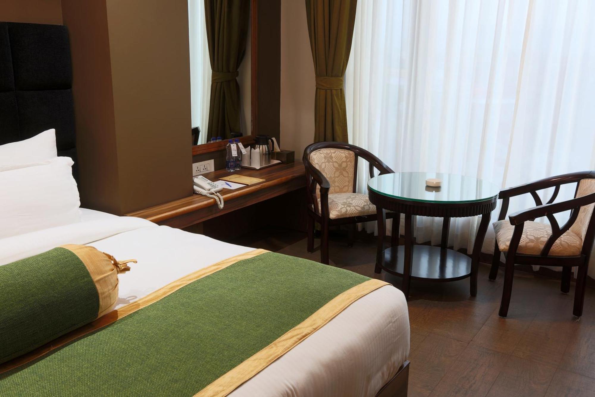 Hotel Prithvi Palace Igi Airport Delhi นิวเดลี ภายนอก รูปภาพ
