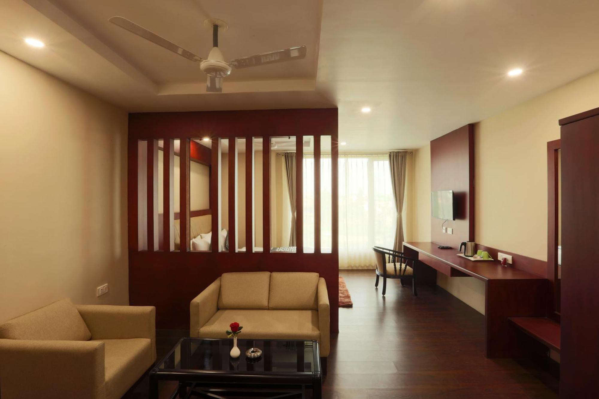 Hotel Prithvi Palace Igi Airport Delhi นิวเดลี ภายนอก รูปภาพ